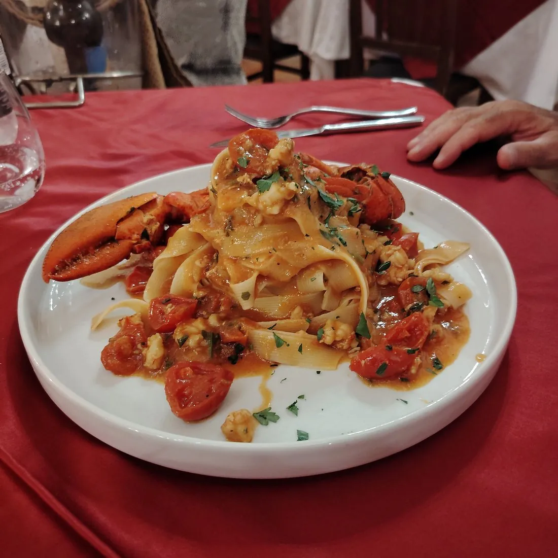 Tagliatelle all'astice con pomodorini